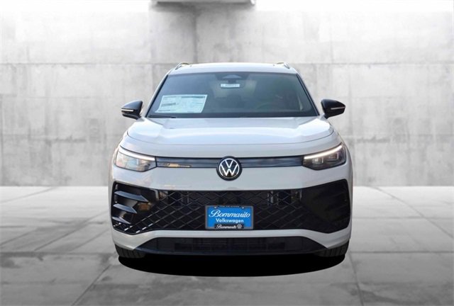 New 2026 Volkswagen Tiguan SE R-Line image 4