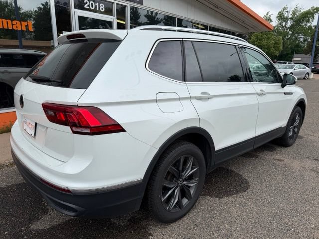 Used 2023 Volkswagen Tiguan SE AWD/4WD image 7