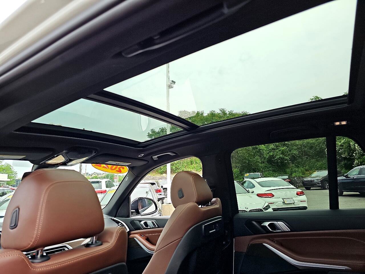 Used 2022 BMW X5 xDrive40i w/ M Sport Package image 49