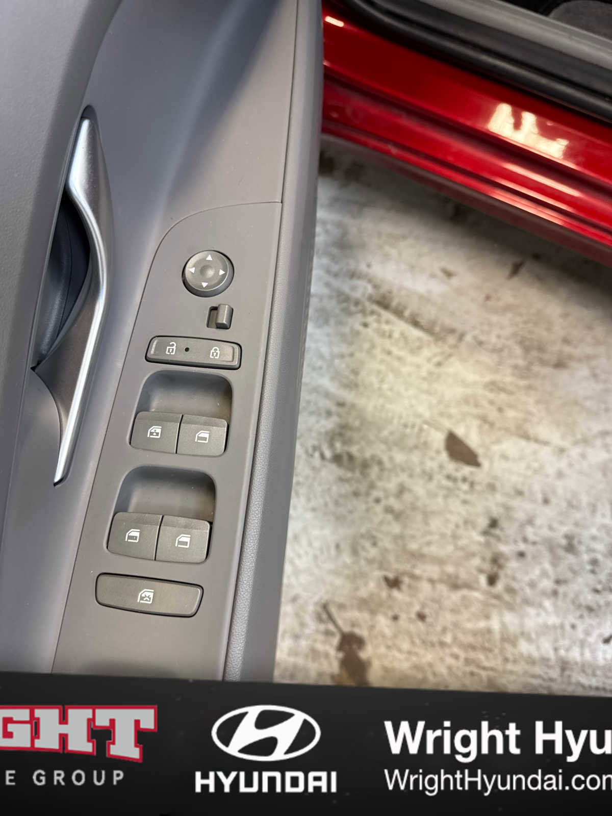 Used 2024 Hyundai Elantra SEL w/ Convenience Package image 10