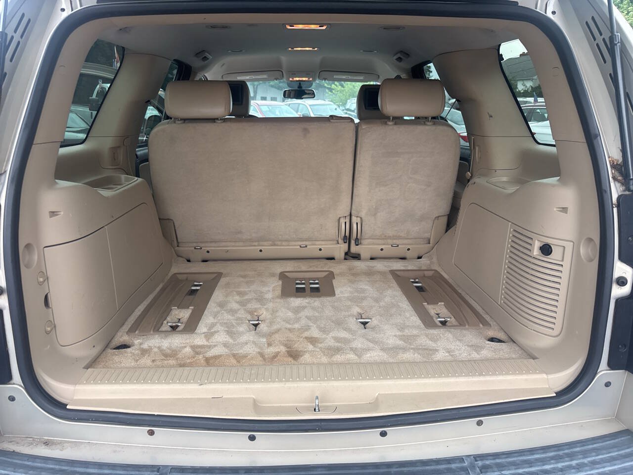 Used 2007 Chevrolet Tahoe LT w/ LT Preferred Equipment Group RWD image 16