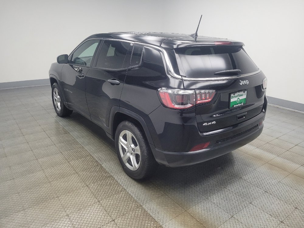 Used 2024 Jeep Compass Sport image 3