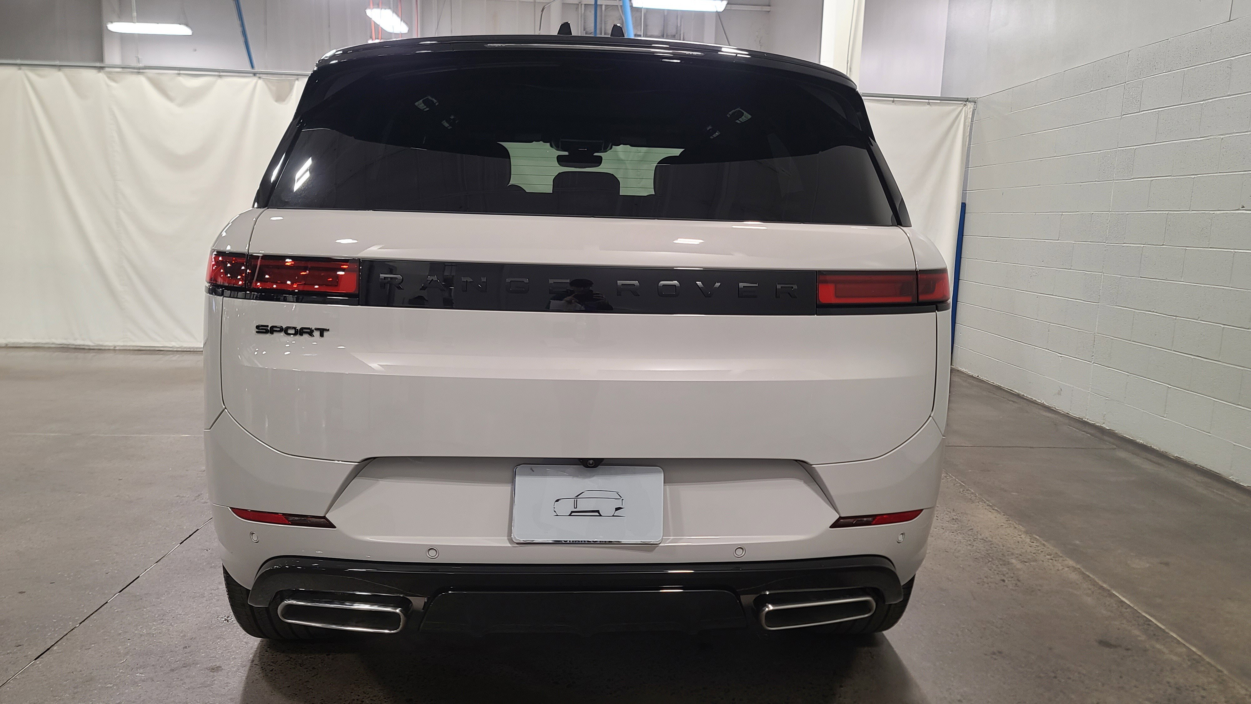 Certified 2026 Land Rover Range Rover Sport Dynamic SE image 8