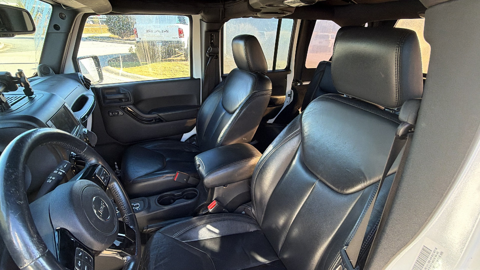 Used 2014 Jeep Wrangler Unlimited Sahara AWD/4WD image 17