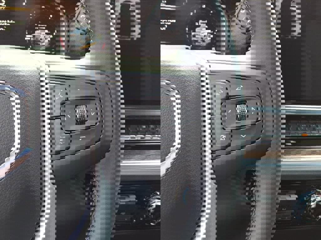 New 2026 GMC Sierra 1500 Elevation image 18