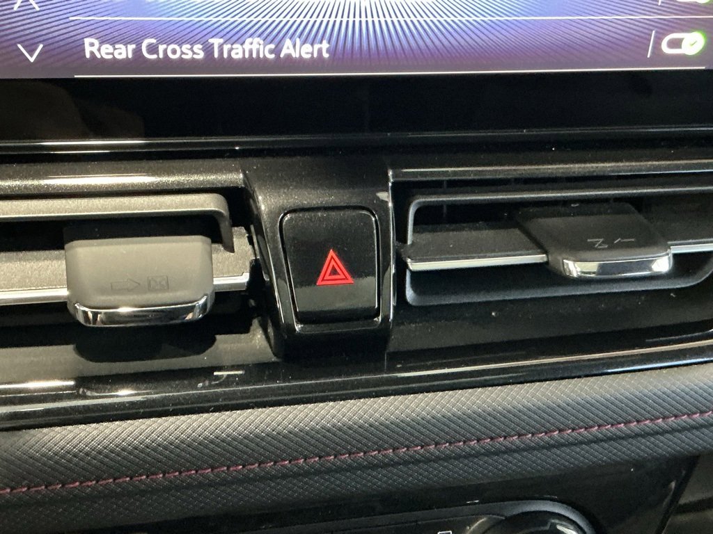 Used 2025 Chevrolet TrailBlazer RS w/ Convenience Package image 9