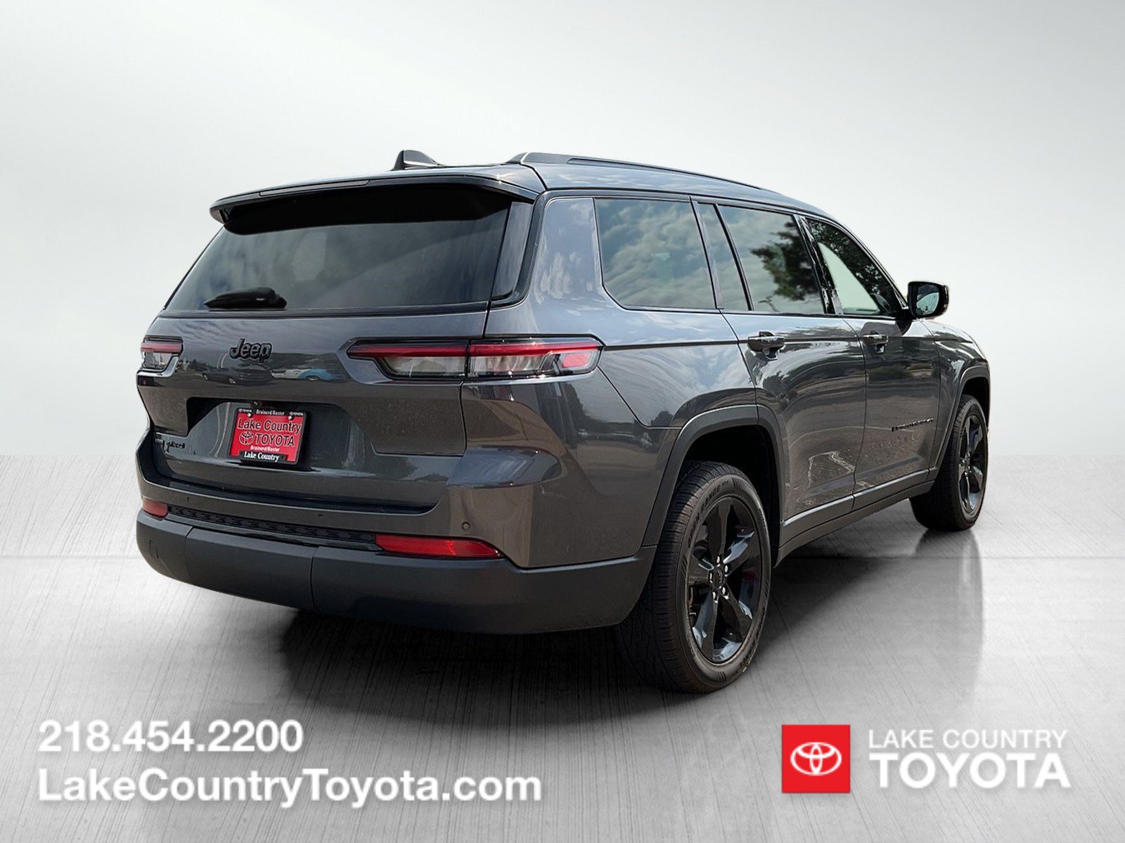 Used 2021 Jeep Grand Cherokee L Laredo AWD/4WD image 5
