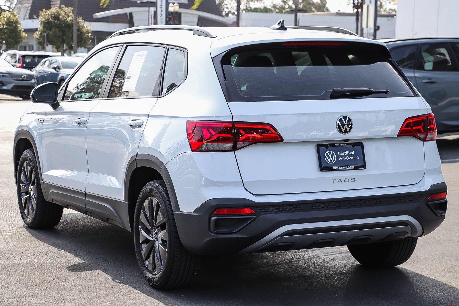 Used 2023 Volkswagen Taos S FWD image 9