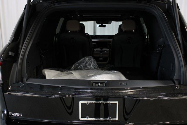 New 2026 Lincoln Navigator Black Label image 59