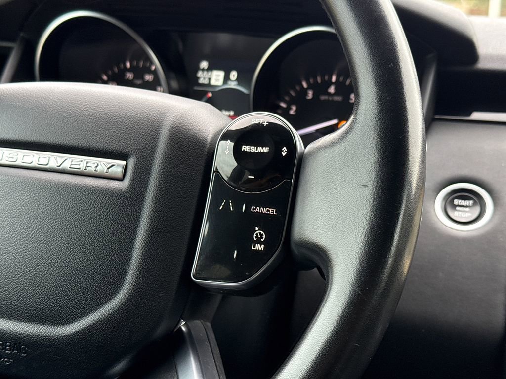 Used 2019 Land Rover Discovery SE AWD/4WD image 28