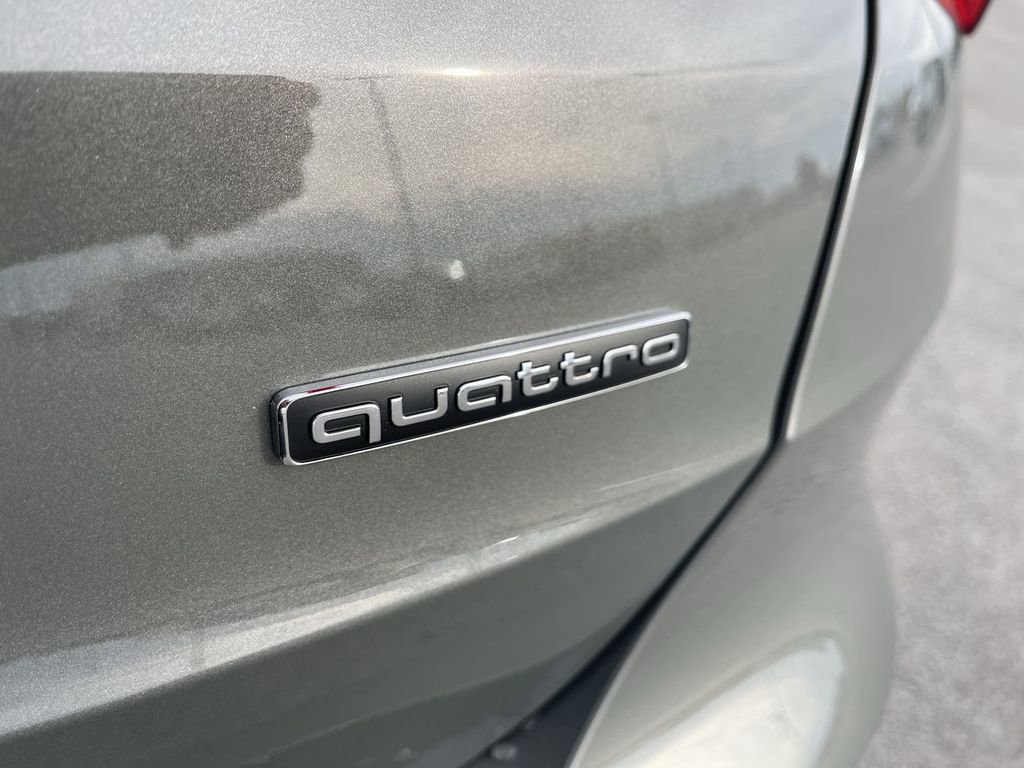 Used 2025 Audi Q3 2.0T Premium image 13