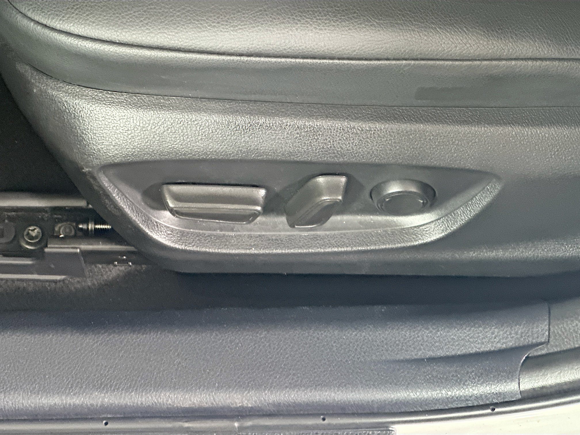 Used 2023 Toyota Camry SE w/ Audio Upgrade Package FWD image 13