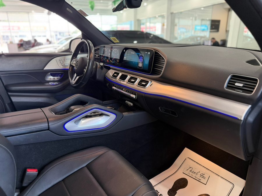 Used 2022 Mercedes-Benz GLE 350 w/ AMG Line Exterior image 18