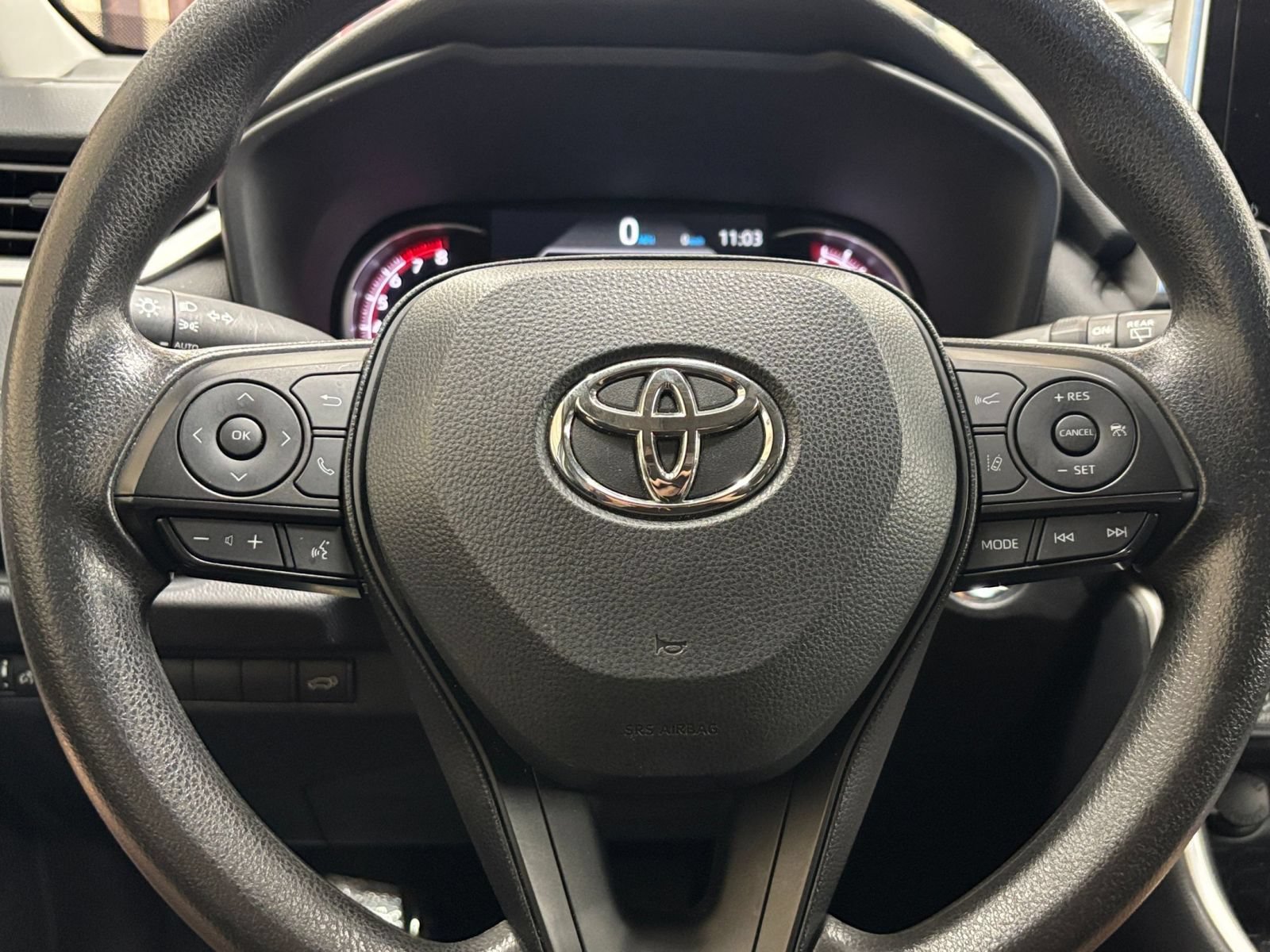 Used 2025 Toyota RAV4 XLE w/ Convenience Package AWD/4WD image 28
