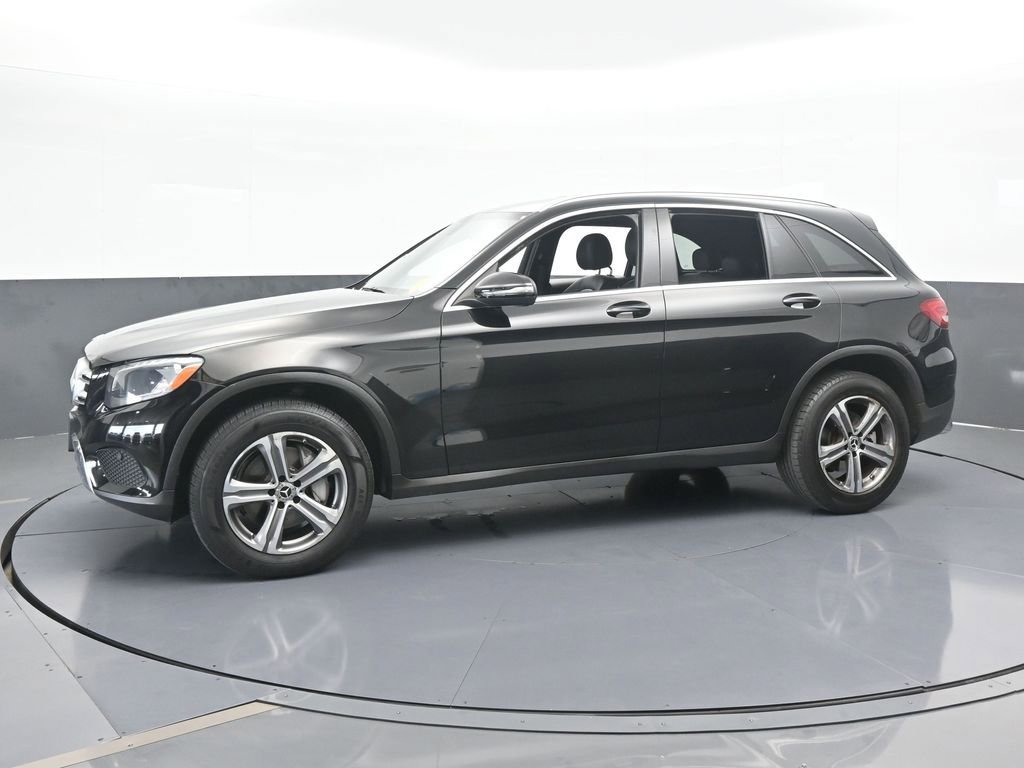 Used 2019 Mercedes-Benz GLC 300 4MATIC image 2