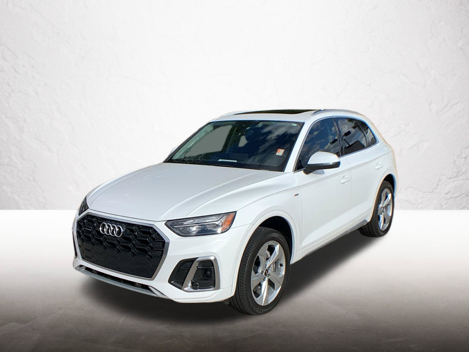Used 2023 Audi Q5 2.0T Premium Plus w/ Premium Plus Package