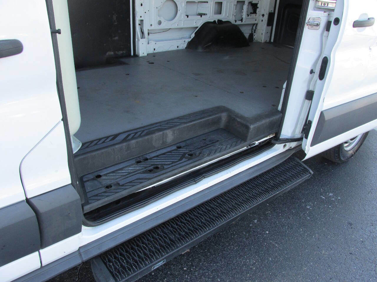 Used 2017 Ford Transit 350 148 High Roof image 8