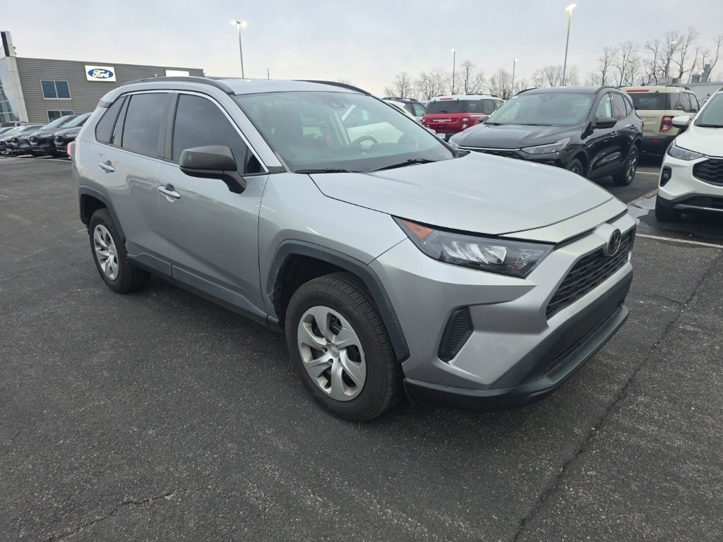 Used 2019 Toyota RAV4 LE image 2