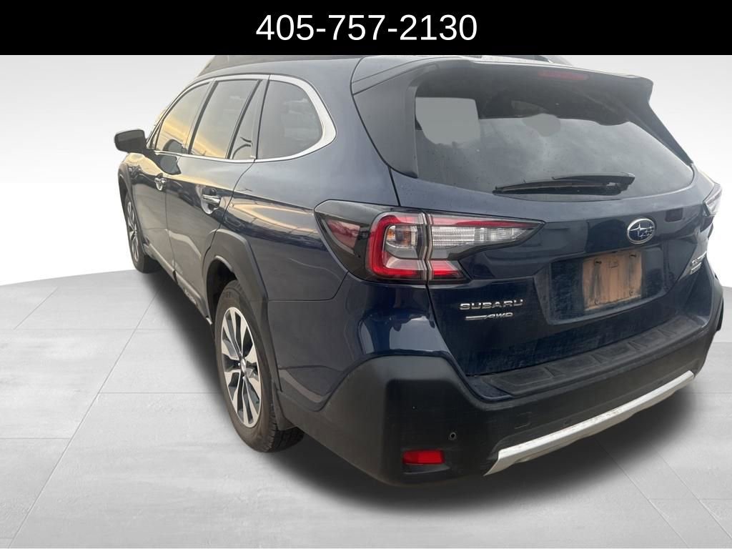 Used 2025 Subaru Outback Touring AWD/4WD image 4
