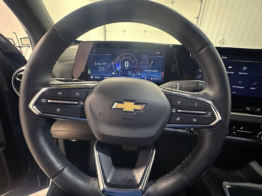 Used 2026 Chevrolet Equinox LT AWD/4WD image 34