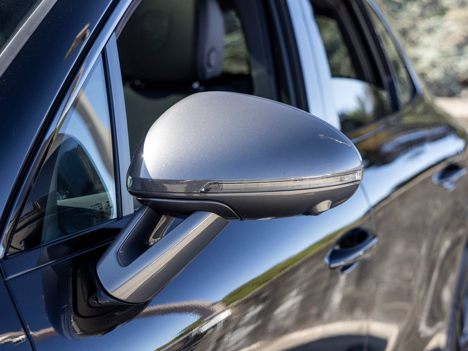 Certified 2023 Porsche Macan Turbo AWD/4WD image 20