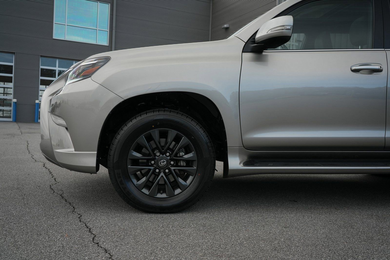 Used 2023 Lexus GX 460 Premium AWD/4WD image 4