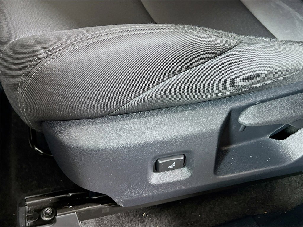 Certified 2024 Toyota Tacoma SR image 18