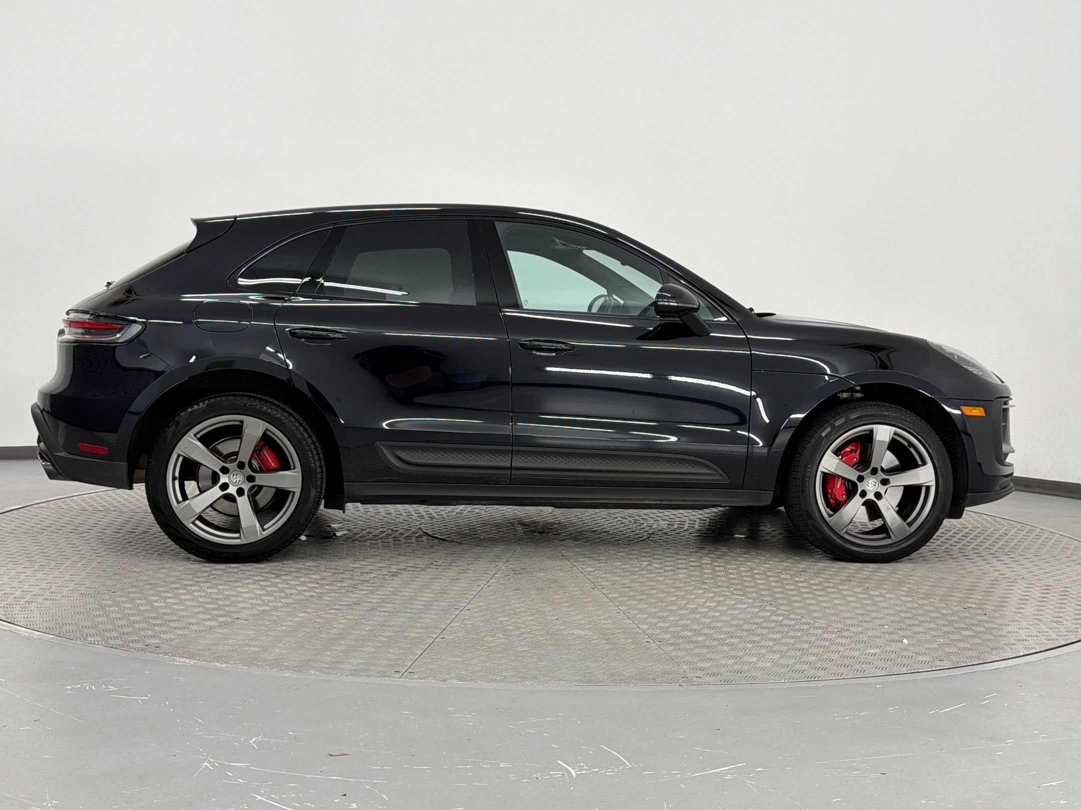 Used 2023 Porsche Macan S AWD/4WD image 8