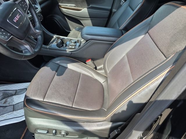 Used 2023 GMC Acadia AT4 w/ Technology Package image 17