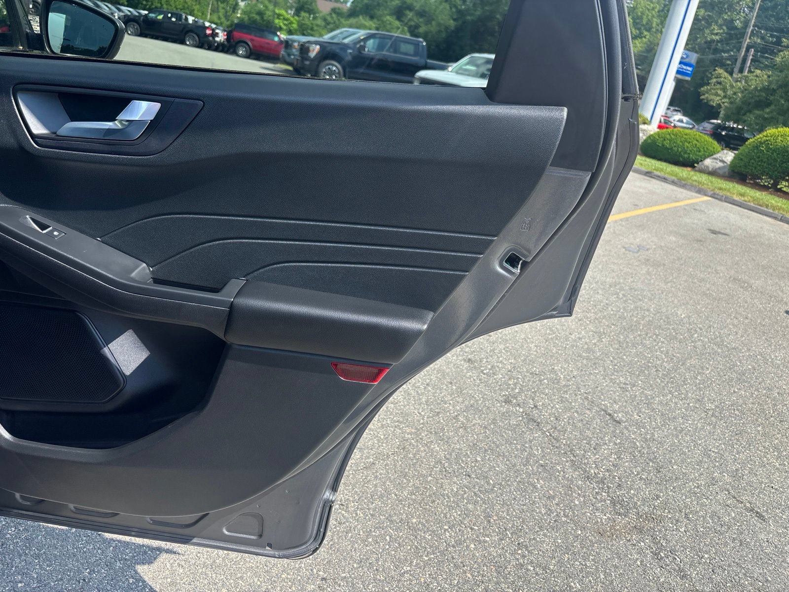 Used 2023 Ford Escape Platinum AWD/4WD image 42
