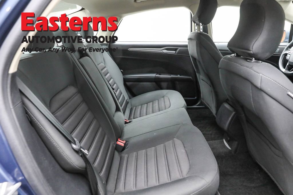 Used 2018 Ford Fusion SE image 23