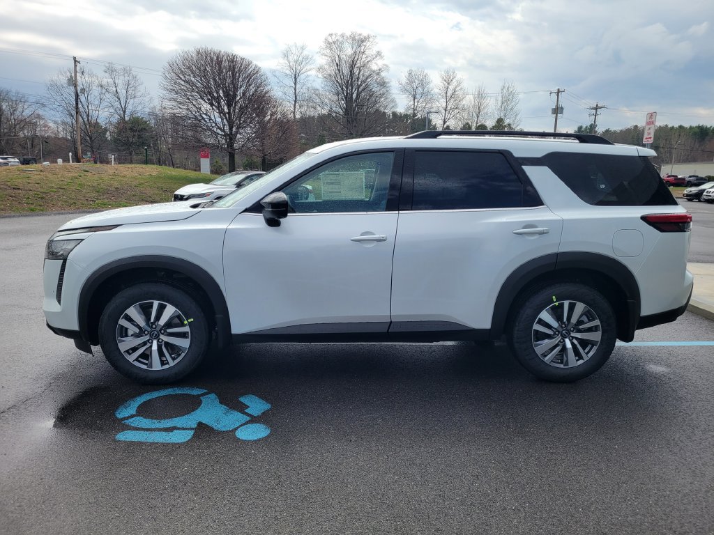 New 2026 Nissan Pathfinder SL AWD/4WD image 9
