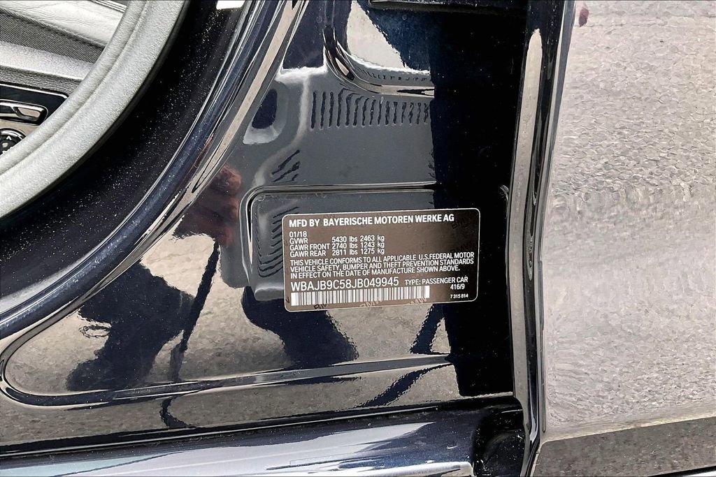 Used 2018 BMW M550i xDrive image 33