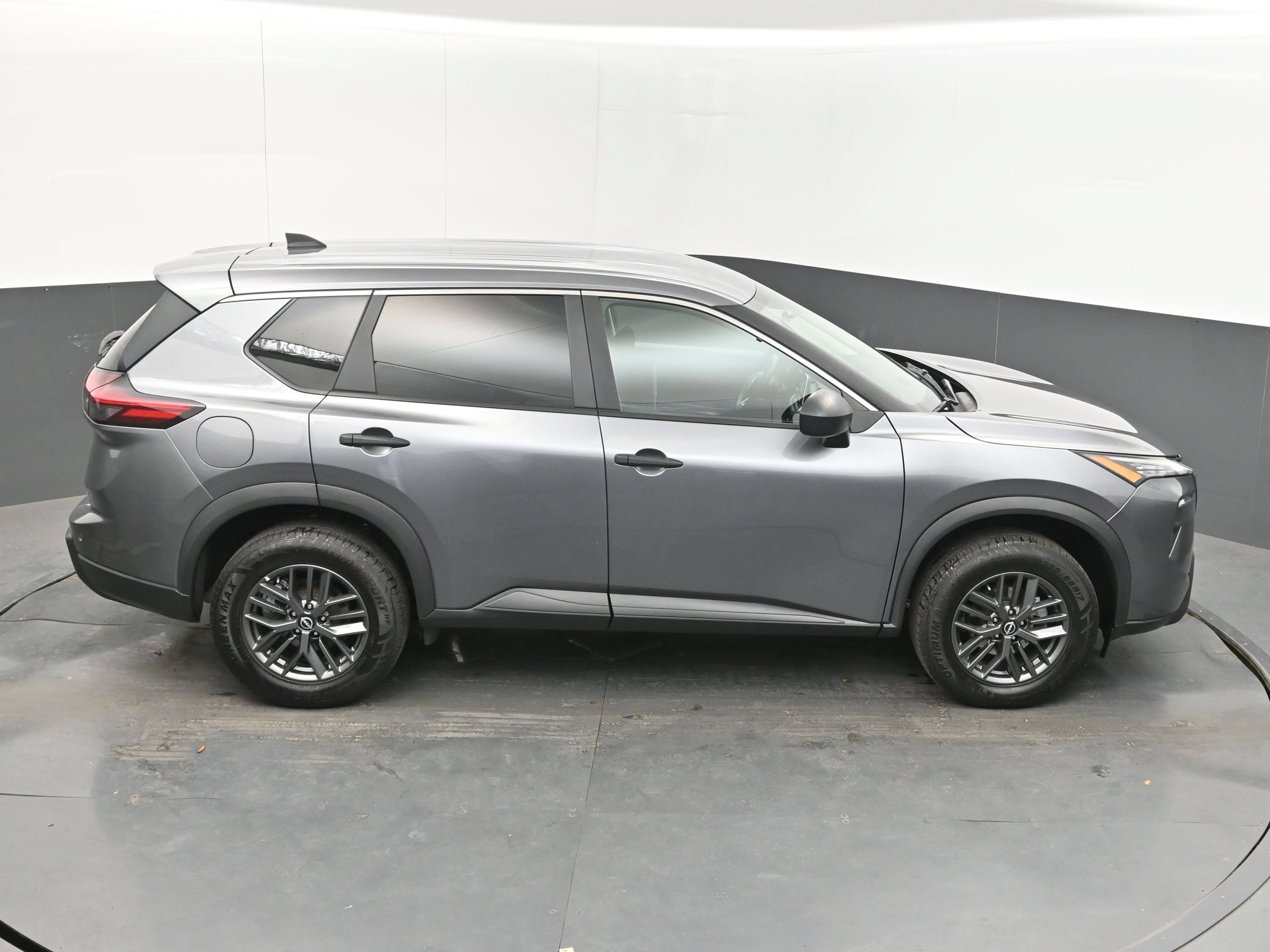 Certified 2024 Nissan Rogue S FWD image 37