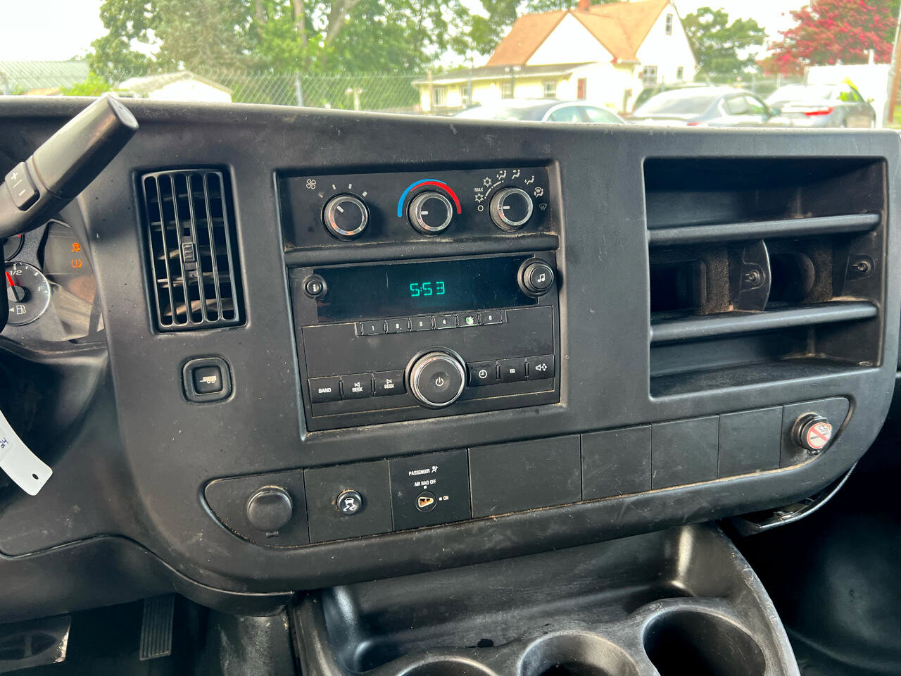 Used 2011 Chevrolet Express 2500 Extended image 8