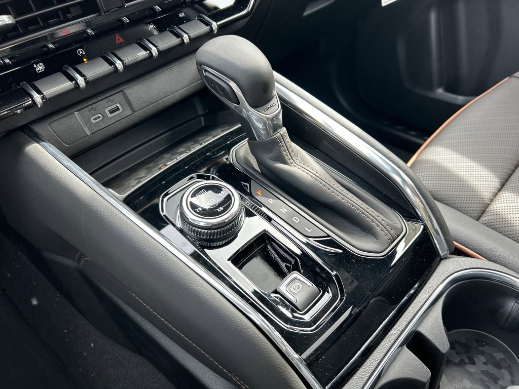 New 2026 GMC Canyon AT4 w/ Technology Plus Package AWD/4WD image 28