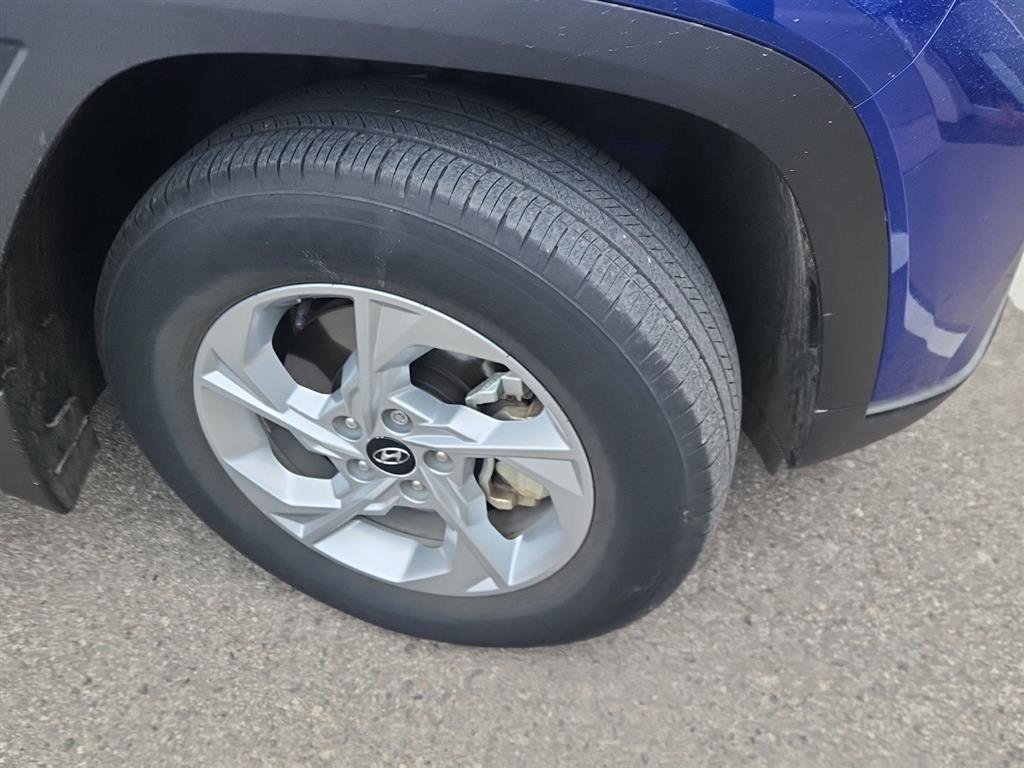 Used 2023 Hyundai Tucson SEL image 2