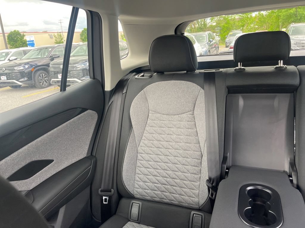 New 2026 Volkswagen Tiguan S AWD/4WD image 13