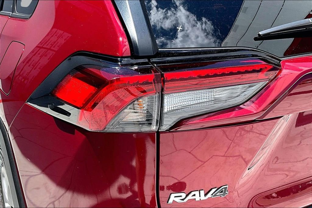 Used 2024 Toyota RAV4 LE FWD image 25