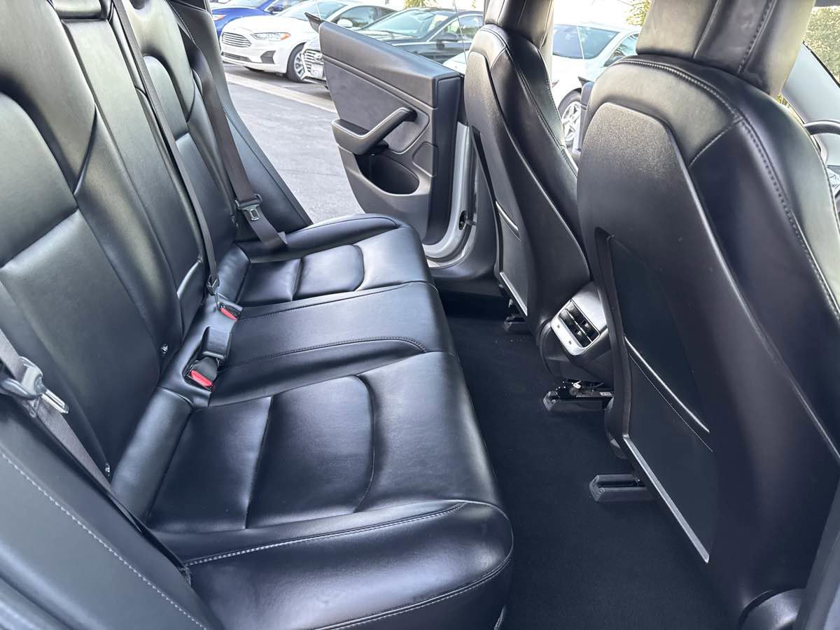 Used 2018 Tesla Model 3 Long Range image 23