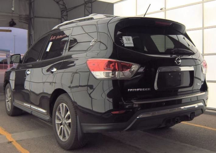 Used 2014 Nissan Pathfinder SL w/ SL Tech Package FWD image 18