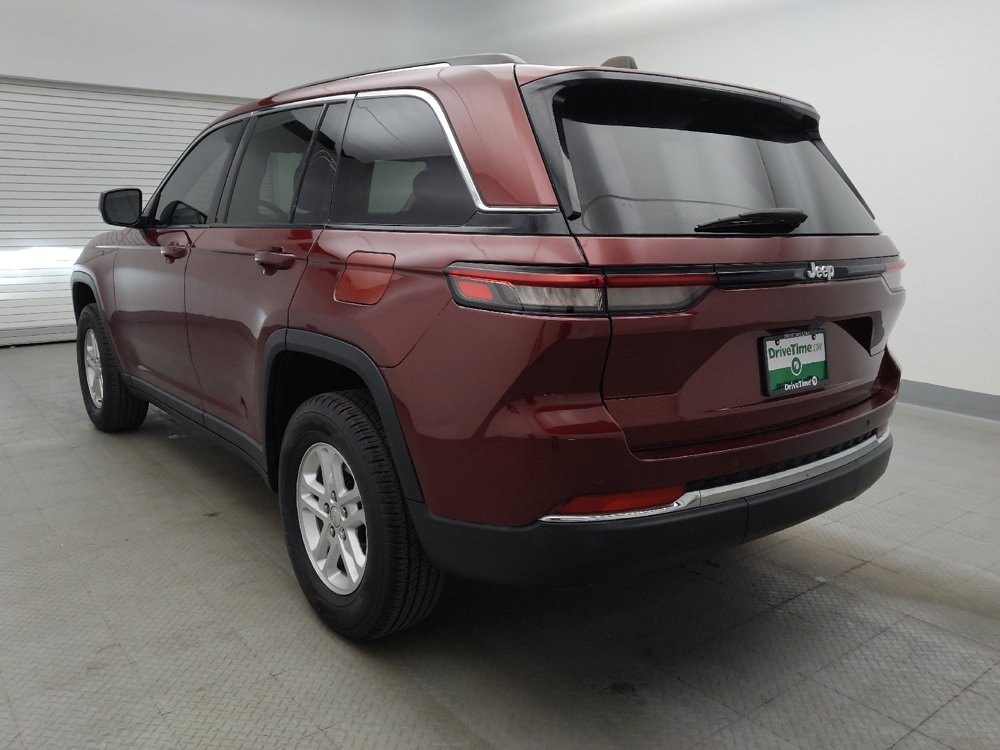 Used 2023 Jeep Grand Cherokee Laredo w/ Luxury Tech Group I AWD/4WD image 5
