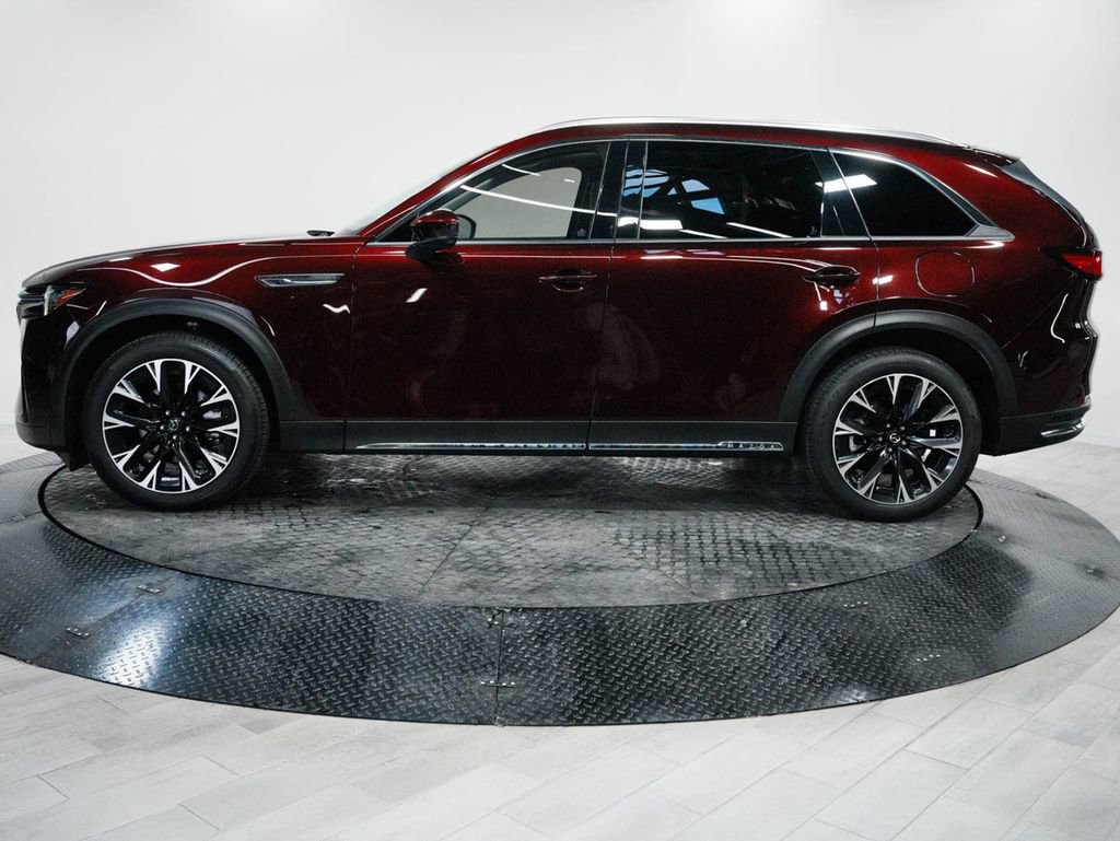 Used 2024 MAZDA CX-90 Plug-In Hybrid w/ Premium Pkg image 4