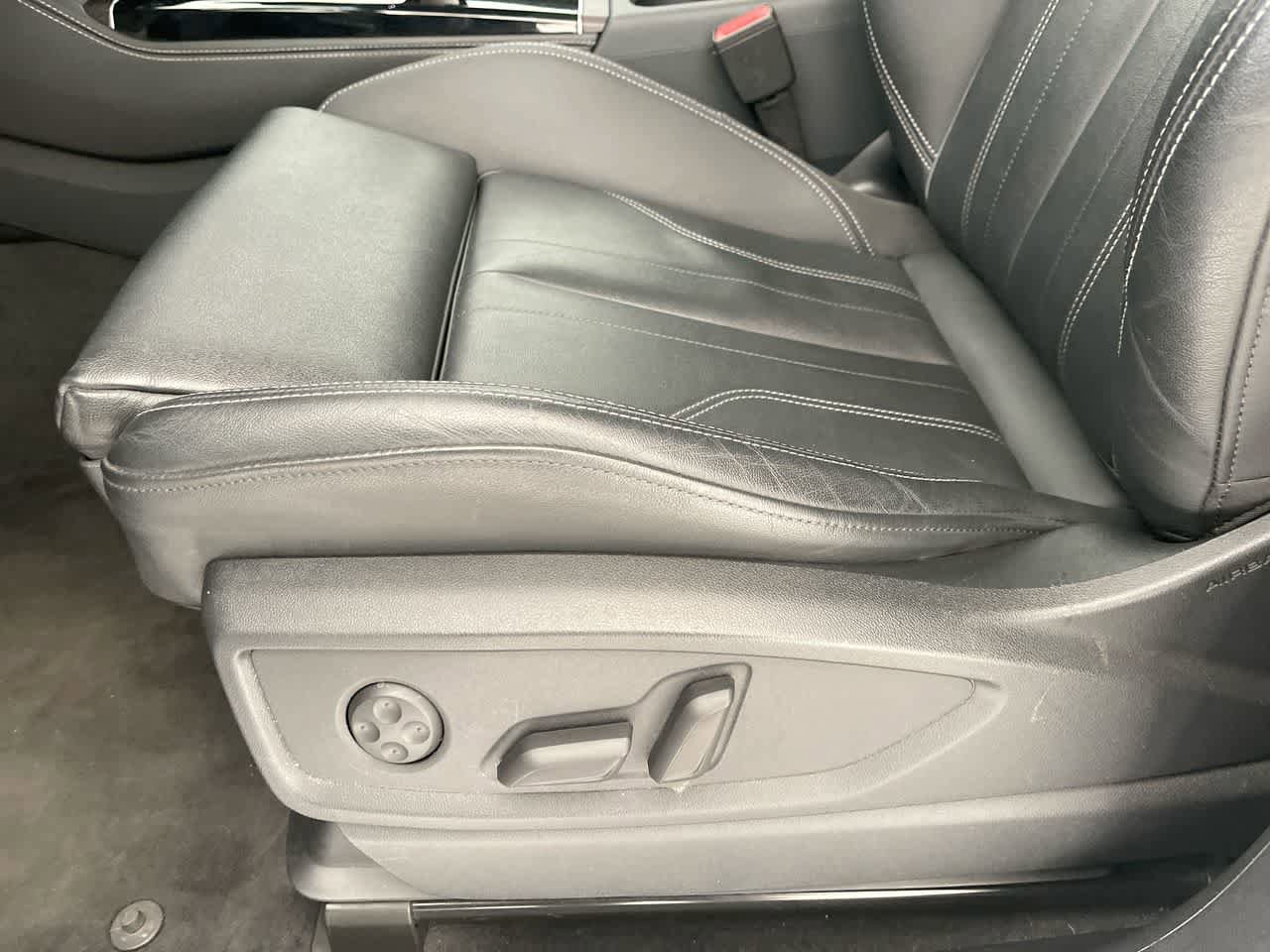 Used 2024 Audi Q5 2.0T Premium Plus image 12