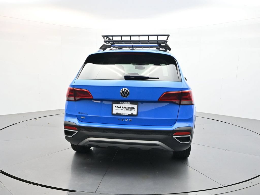 Used 2023 Volkswagen Taos SE w/ Black Wheel Package FWD image 6