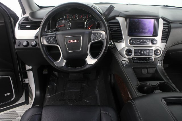 Used 2020 GMC Yukon SLT w/ Graphite Edition image 13