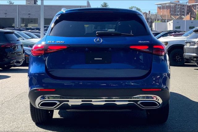 Used 2026 Mercedes-Benz GLC 300 4MATIC image 3