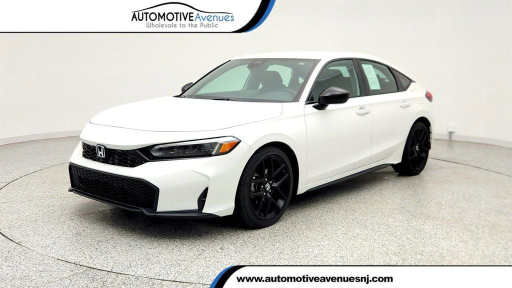 Used 2025 Honda Civic Sport image 1