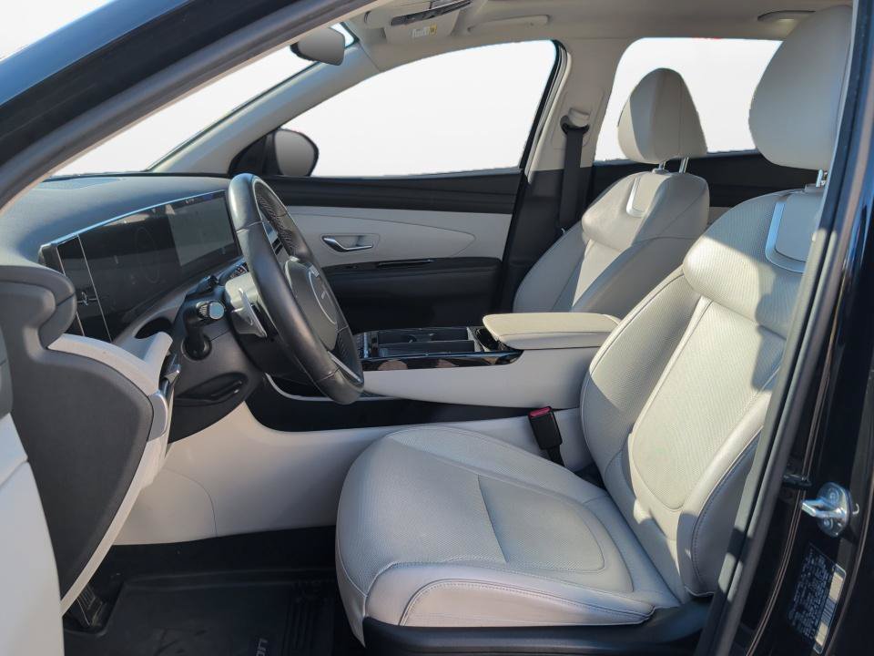 Certified 2025 Hyundai Tucson Limited AWD/4WD image 9
