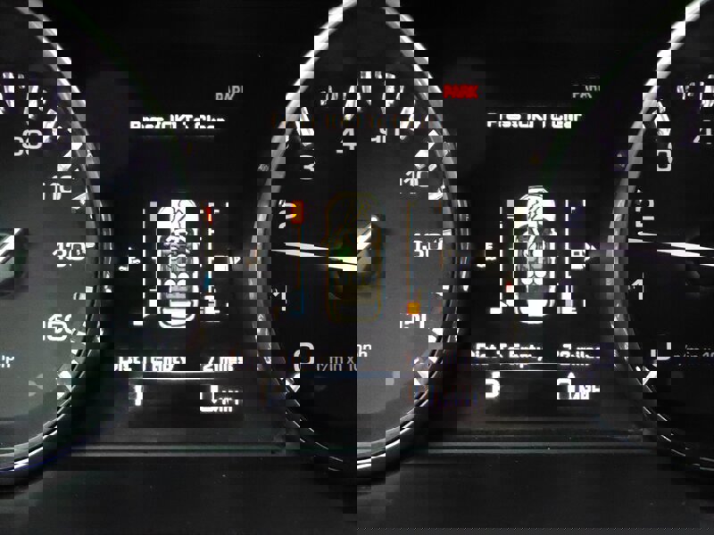 Used 2014 Land Rover Range Rover Evoque Pure Premium image 13